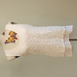 SHANNON FORD lace overlay off-white tanktop.  Size is Small.
